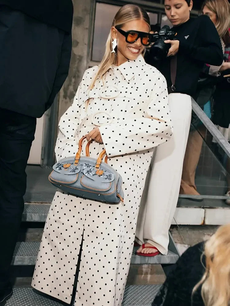 Women Polka Dot Long Trench Coat With Buckles Lapel Longsleeved Loose Fashionable Overcoat 2025 Autumn Fashion Windbreaker 250818
