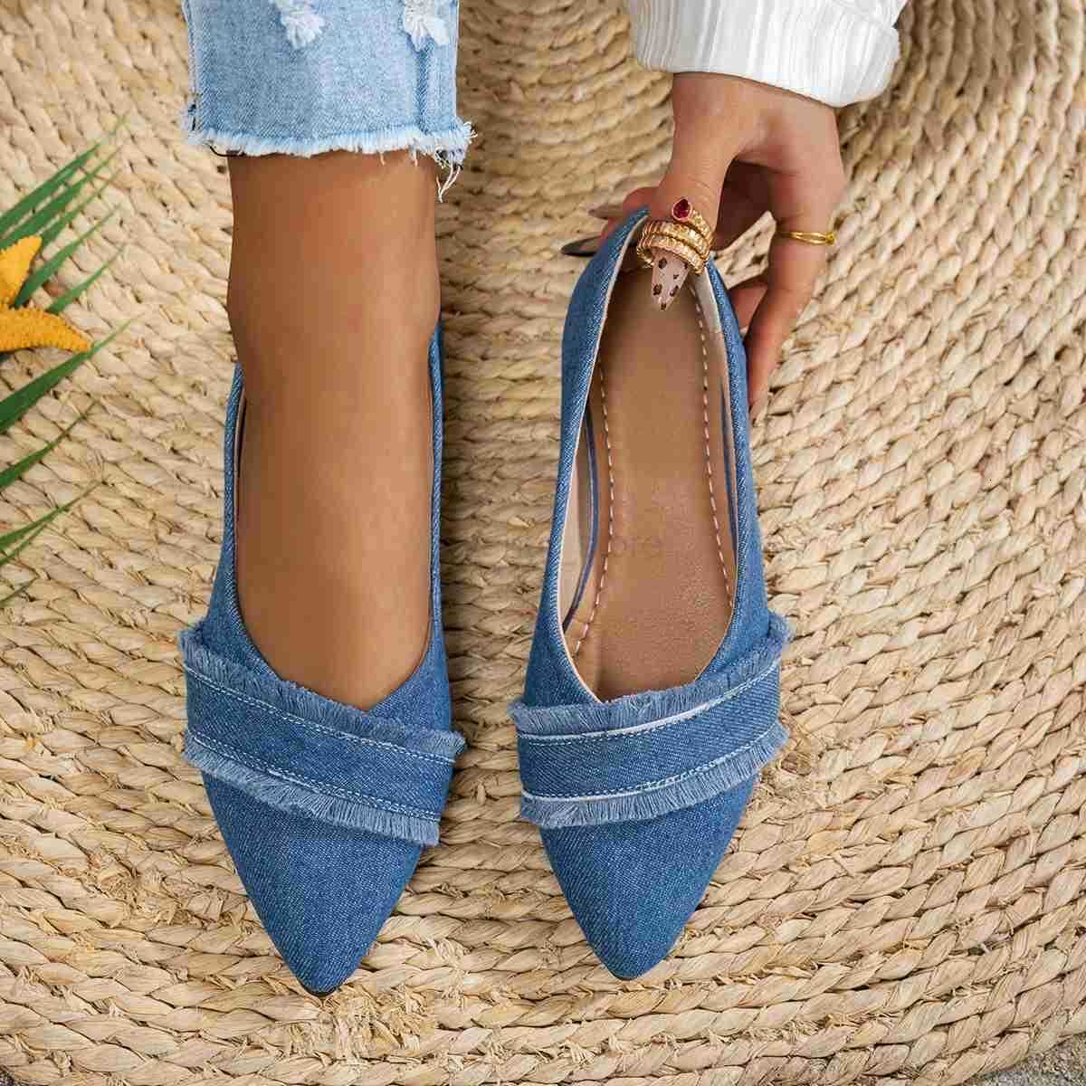 Stylish Pointed Flat Single Shoes Versatile Fabric Slip-on Casual Womens Shoes M250818