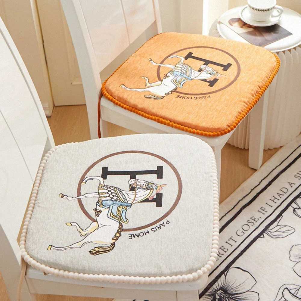 Deluxe Thick Non-slip Dining Table Cushion Home Restaurant Hotel Wedding Party Chair Decor Cushion Chenille Chair Seat Cushion 2 S250818