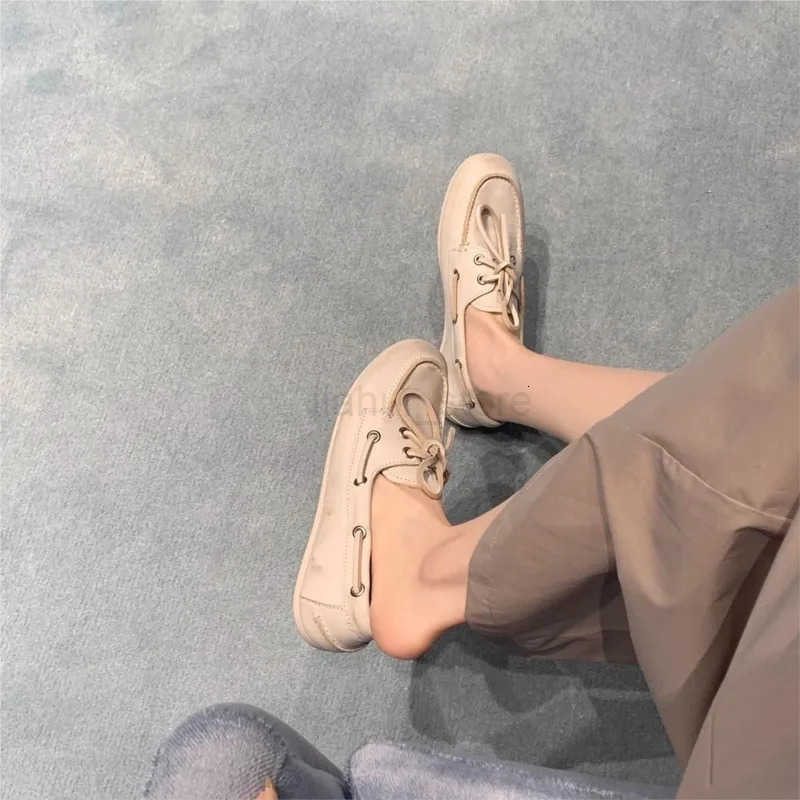 2025 Womens Loafers Shoes Genuine Leather High Quality Round Toe Soft Sole Flat Shoes Lace Up Breathable Ladies Casual Shoes M250818