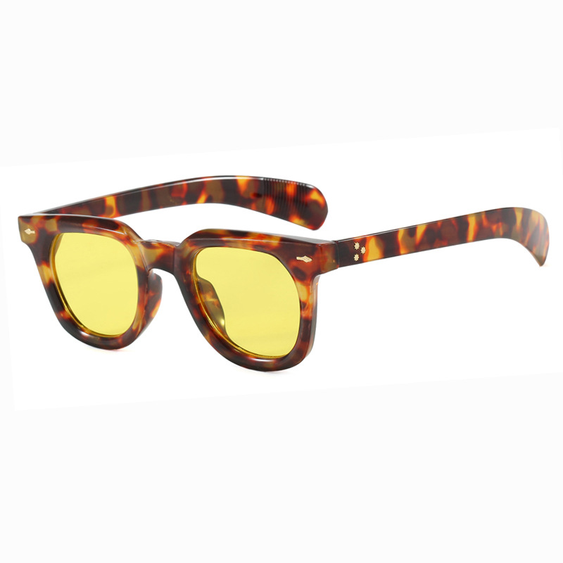2025 Arrow Accent Square Sunglasses UV400 Polarized Driving Shades for Men Women Vintage Street Style Eye wear