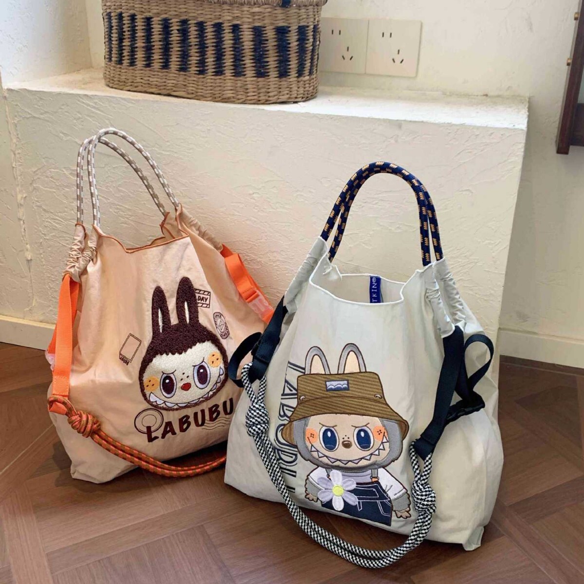 Designer Bag New Large Labubu Fashion Versatile Embroidered Women's Bag Shopping Bag Handbag Nylon Luxury Bag Tote Bag Shoulder Bag