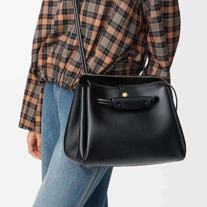 Crossbody Shoulder Bag Large Capacity Soft Leather Women Tote Bag Solid Color Commuting Everyday Sling Bag Black Handbag