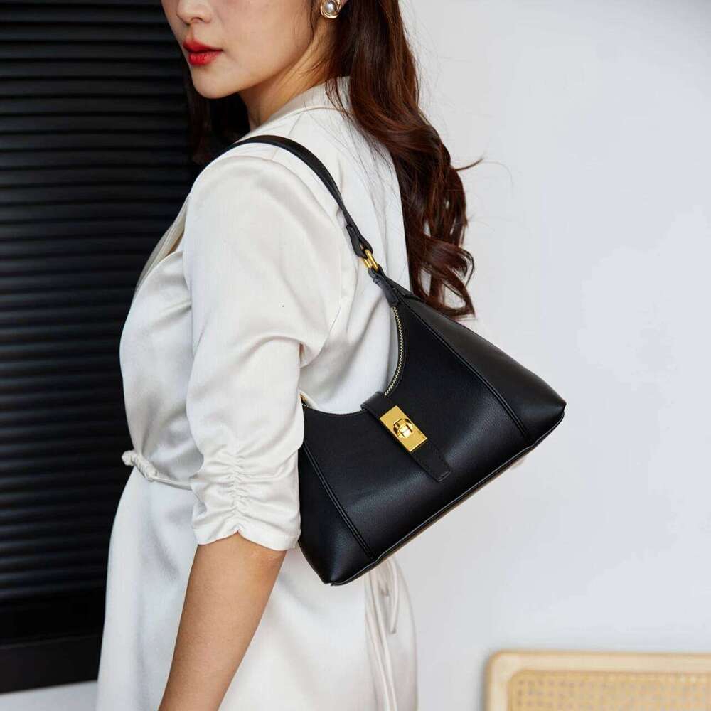 Designer Luxury Spacious Hand Bags Women Tote Leather Crossbody By Brand Famous For Elegant Ladies Carry