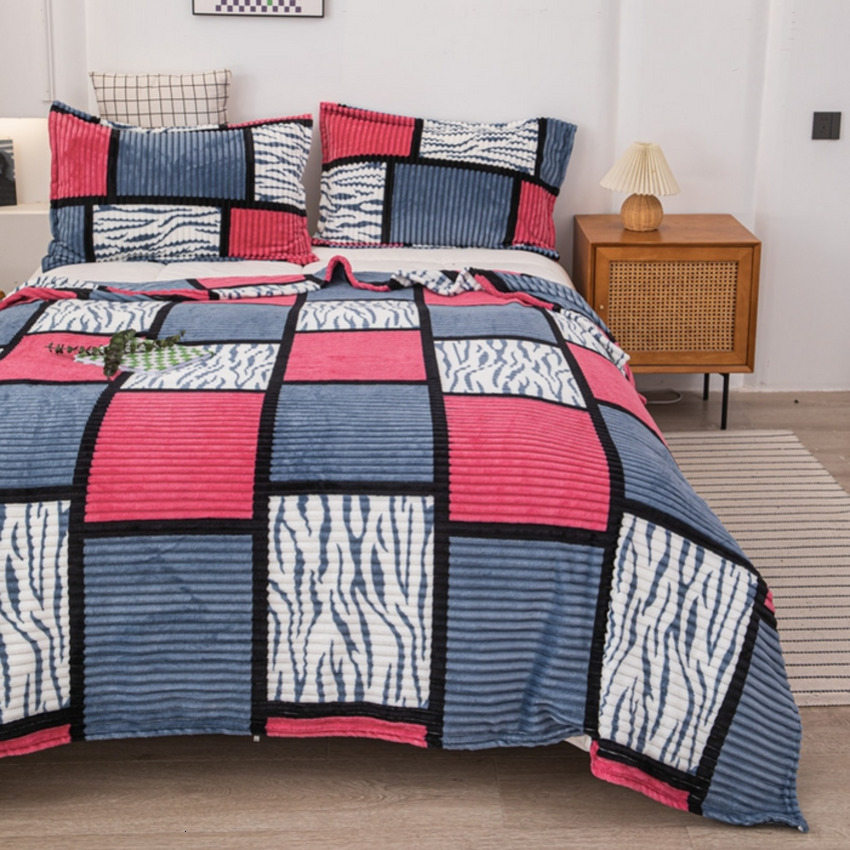 (Total) Danben Home Textiles 2025 New Plaid Striped Magic Velvet Printed Throw Blanket