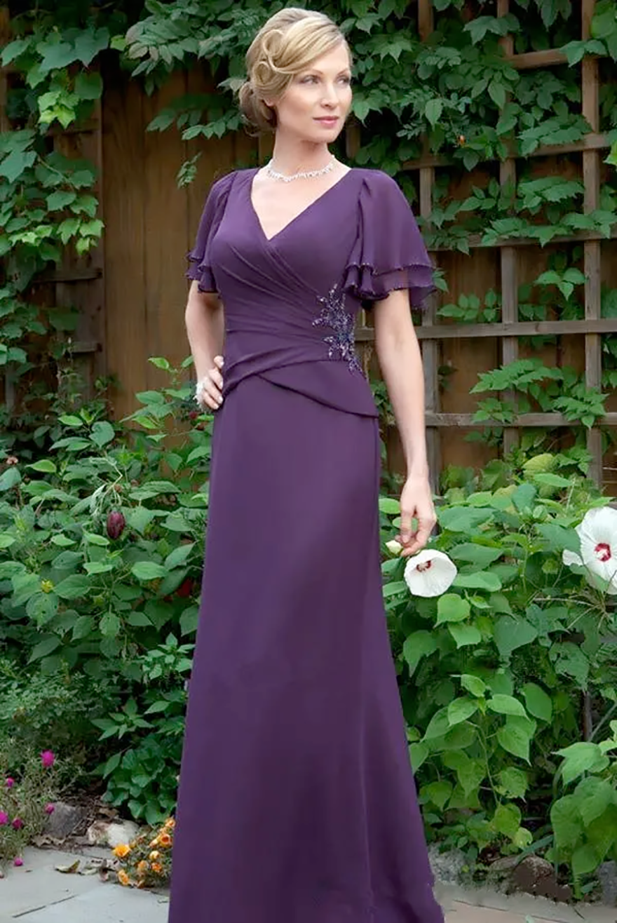 New Dark Purple Mother Of The Bride Dresses V Neck Ruched Short Sleeves Mother's Dresses Long Chiffon Evening Party Gowns