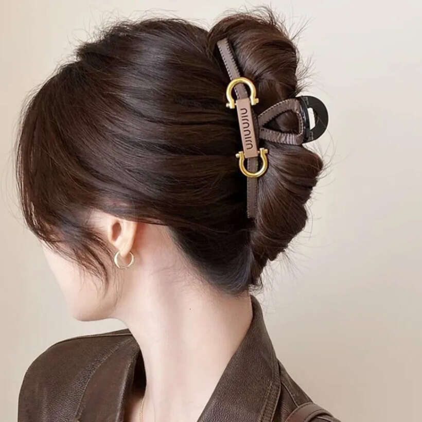 High End Temperament Leather Large Shark New Hair Clip Women And Fashionable Hairpin For Ponytail At Back Of The Head Be