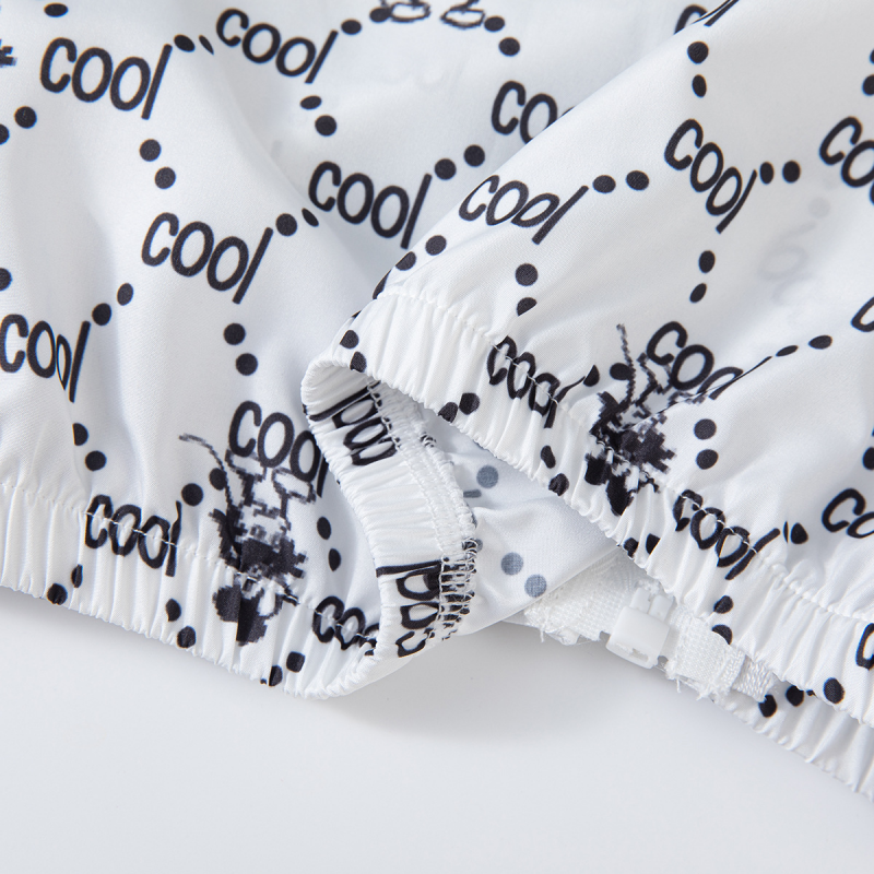 Lightweight and breathable sun-proof jacket for boys and girls comfortable designer clothing with a hood for babies soft and skin-friendly fabric.