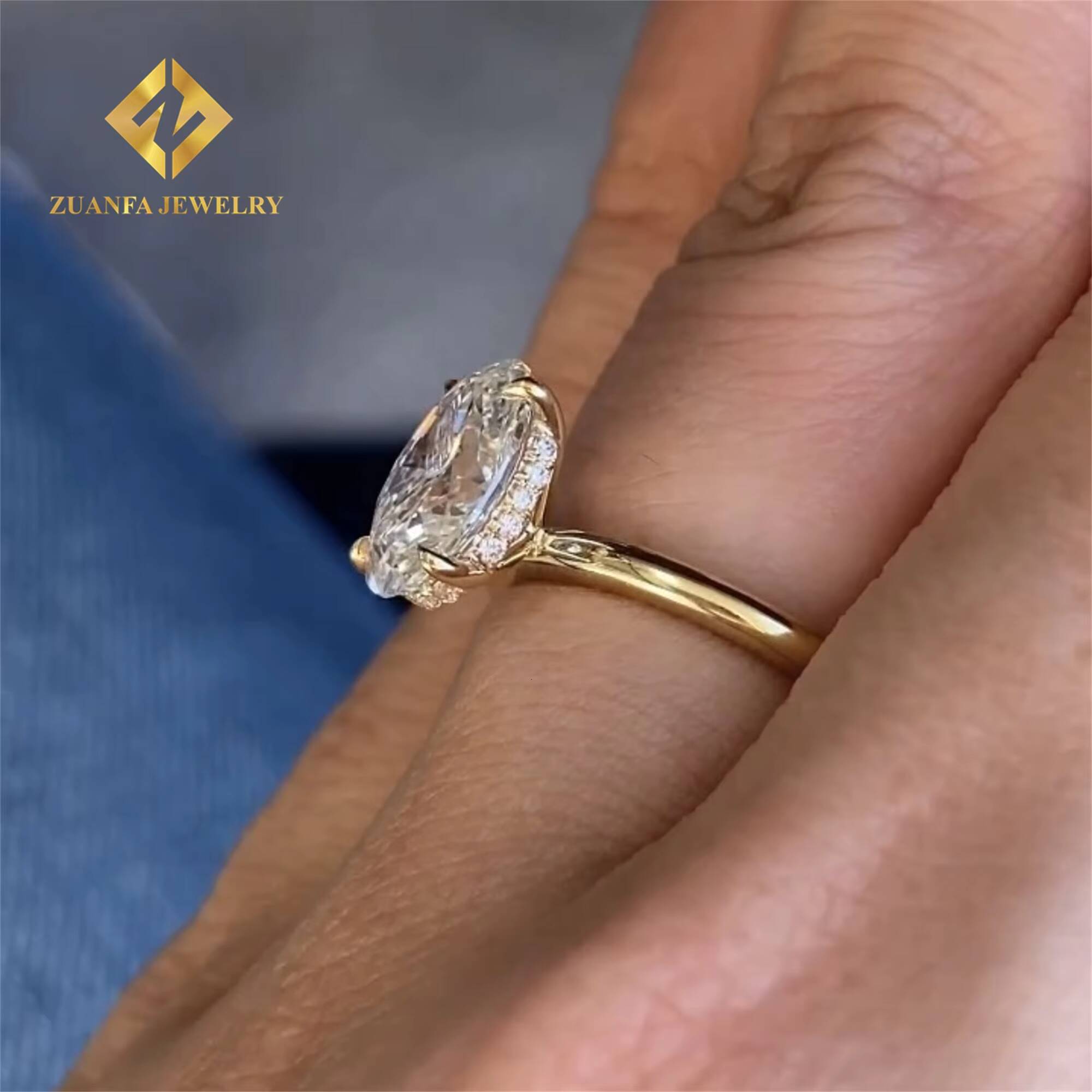 Custom Made 18k Solid Gold Luxury Gorgeous Bridal Wedding Jewelry 3Ct Crushed Oval Lab Grown Diamond Engagement Wedding Ring