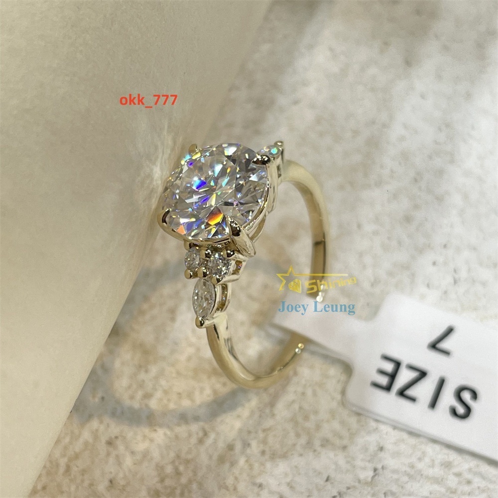 Women Moissanite Diamond Jewelry Solid Gold Silver Trendy Moissanite Wedding Ring Round Brilliant Cut Moissanite Wedding Ring