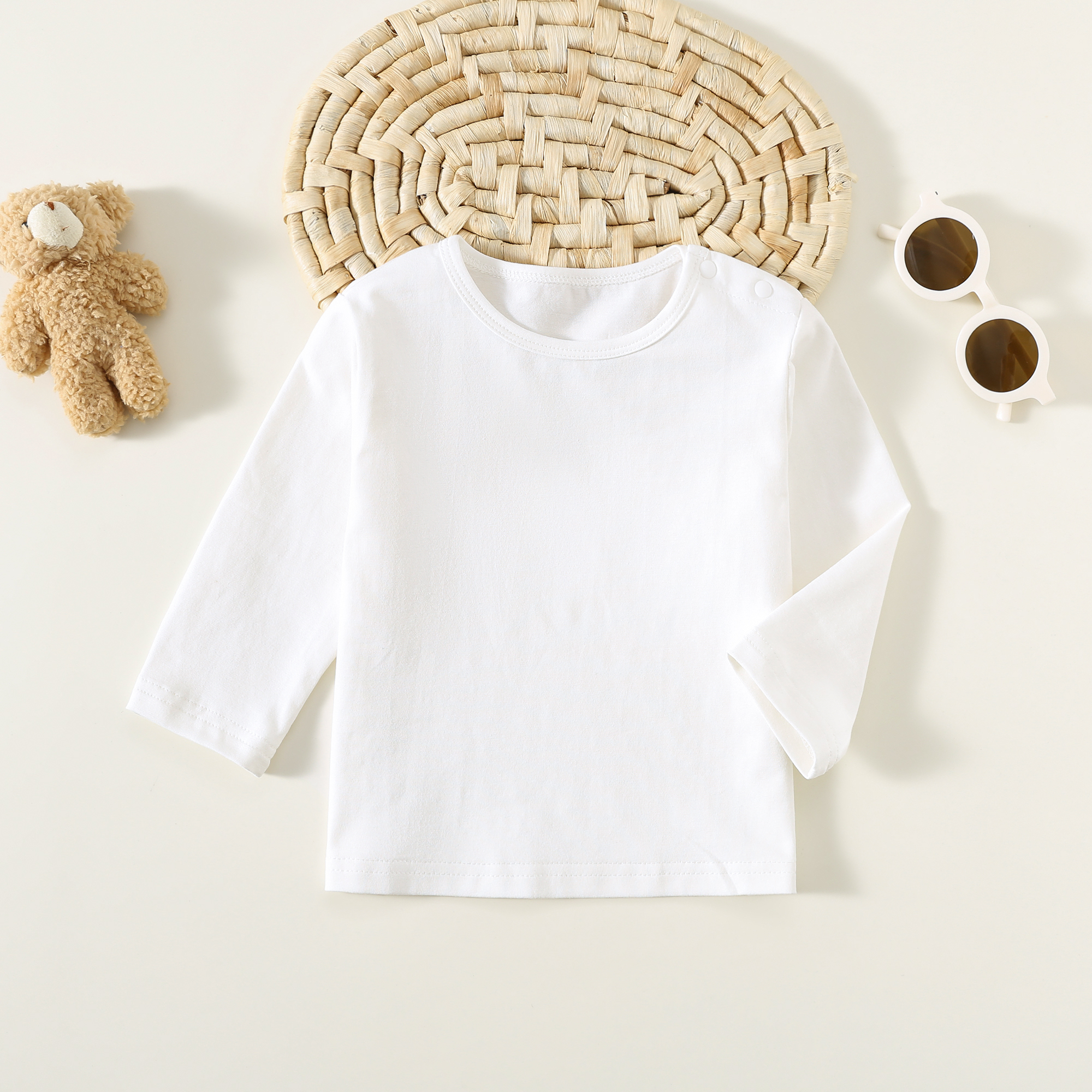 Baby denim suit for boys and girls, spring and autumn style overalls, jumpsuit for infants and young children, new style of outerwear