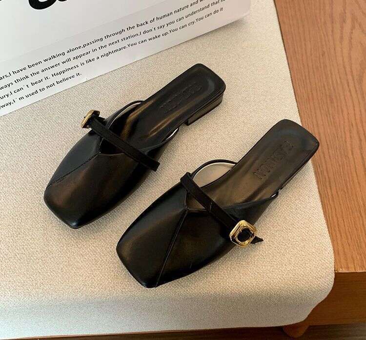 2025 Spring Summer New Designer Shoes Versatile Soft Leather Mules Mary Jane French Style Closed Shoe Toe Half Slippers for Women Outdoor Wear