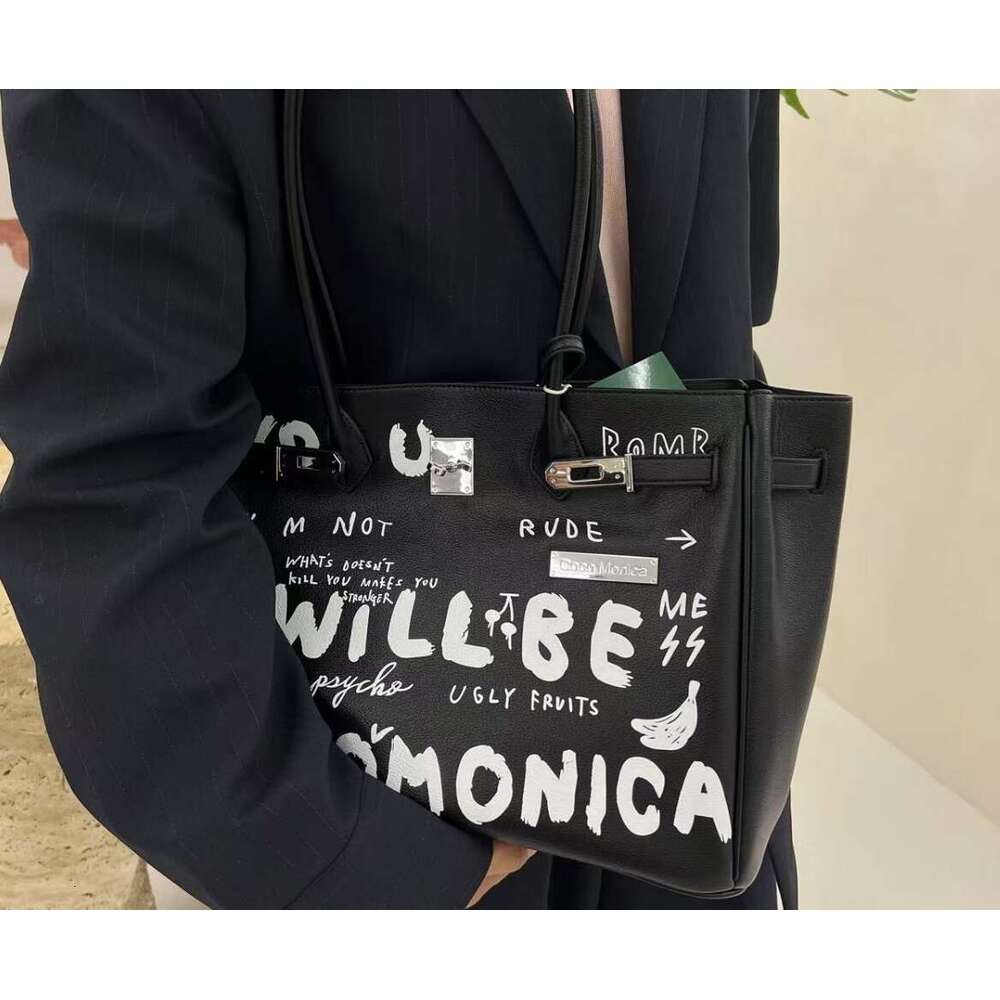Designer Bag Tote Bag Shoulder Bag New Fashion Show Long Handle Letter Graffiti High End Single Shoulder Underarm Large Capacity Women S Bag