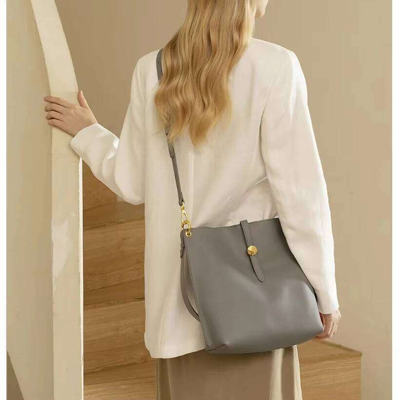 AVRO s MODA Lady Casual Genuine Leather Shoulder Women Bags Brand Designer Magnetic Crossbody Buckle Commute Tote bag