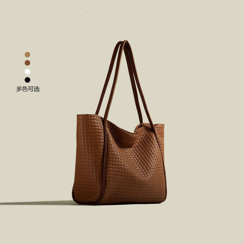 2025 New Large Capacity Women's Designer Bags Fashion Simple Shoulder Texture Class Commuting Tote Bag
