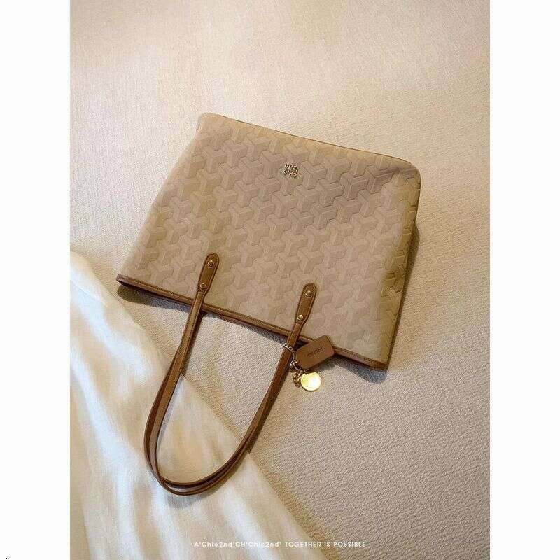 Nanfeng Chio2nd Forbidden City Culture Series Long Tassel Tote For Women Large Capacity Light Commuter Shoulder