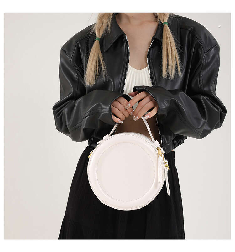 2025 Early Bags Spring Fashion Simple Designer Small Round Versatile Shoulder Crossbody Bag for Women