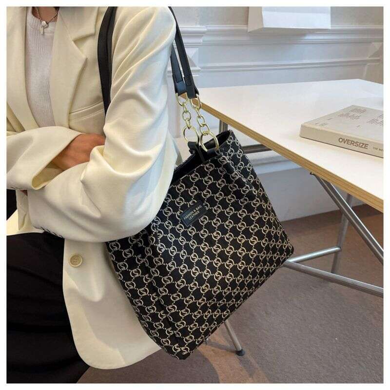 Plaid 2023 Spring New Women's Large-capacity Tote Bag Fashion trendy handbag textured shoulder bag