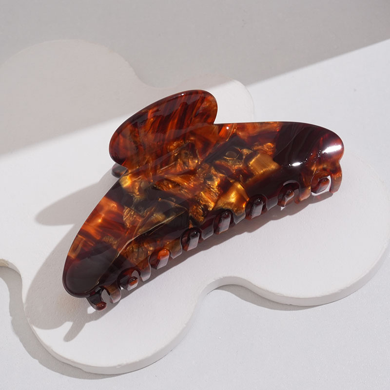 Korean-style checkered acetic acid hairpin with large, gradient striped design and shark-shaped clip