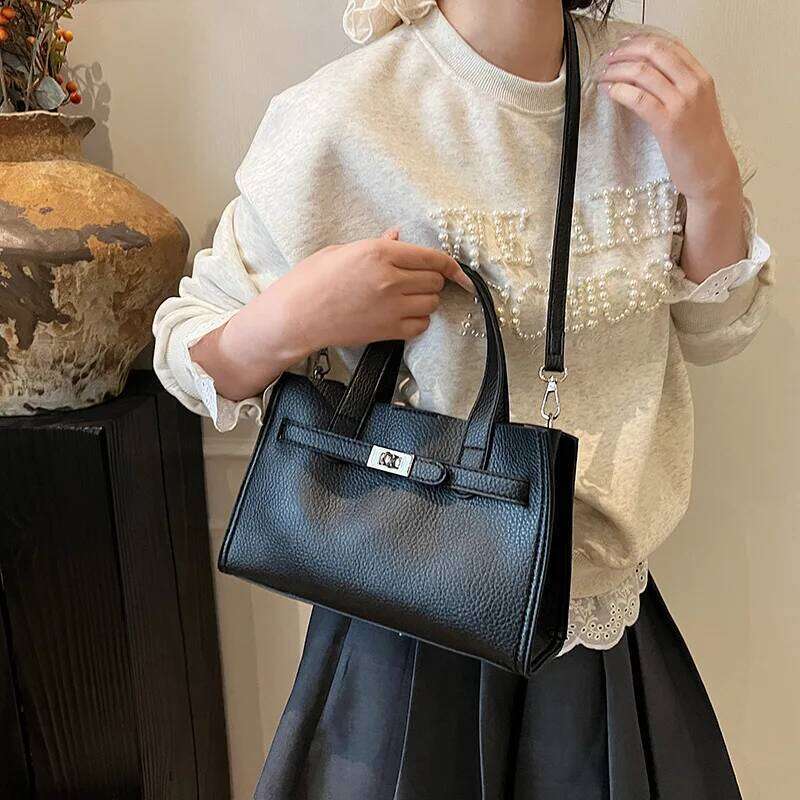 Lightweight Crossbody Bag Chic Shoulder Purse Trendy Sling For Day To Night Casual Office