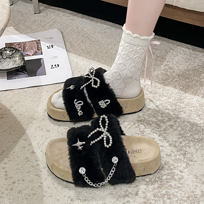 hot Free delivery designer Women cotton mop Fashionable woolen slippers with thick soles and anti slip properties for home and outdoor wear