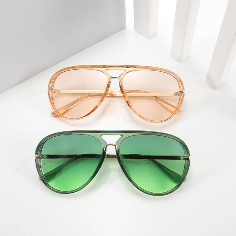 Unisex Fashion Oversized Frame Aviator Sunglasses for Cycling Trendy Retro Shades Ready to Ship