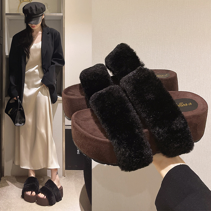 new Free delivery designer Women cotton mop Fashionable woolen slippers for outerwear flat bottom cute and warm slippers