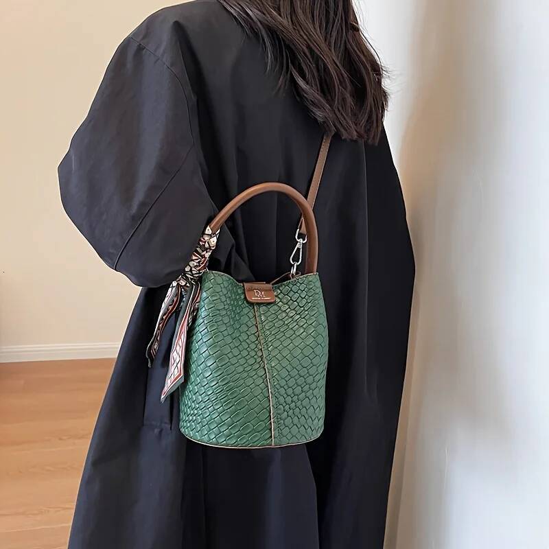 Fashionable Women's Bucket Stylish Solid Color Woven Effect Handbag Shoulder Bag And Crossbody Bag, Can Be Carried By Hand