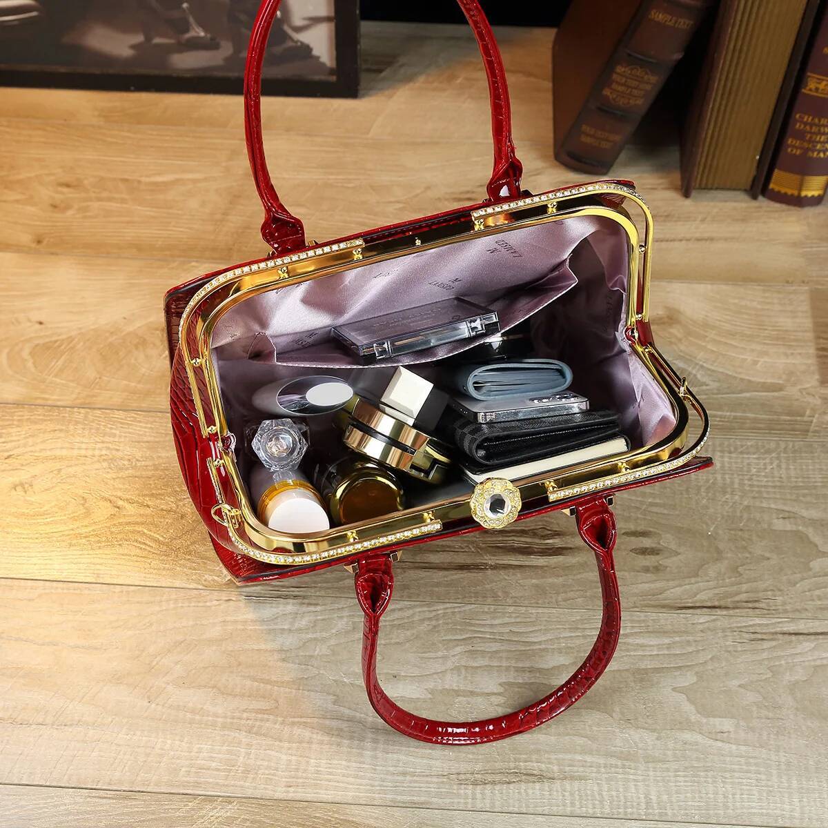 Crocodile Print Leather Women's Handbags Fashion Clip Bag Cover Elegant Portable Shoulder Messenger Bags 2024 New