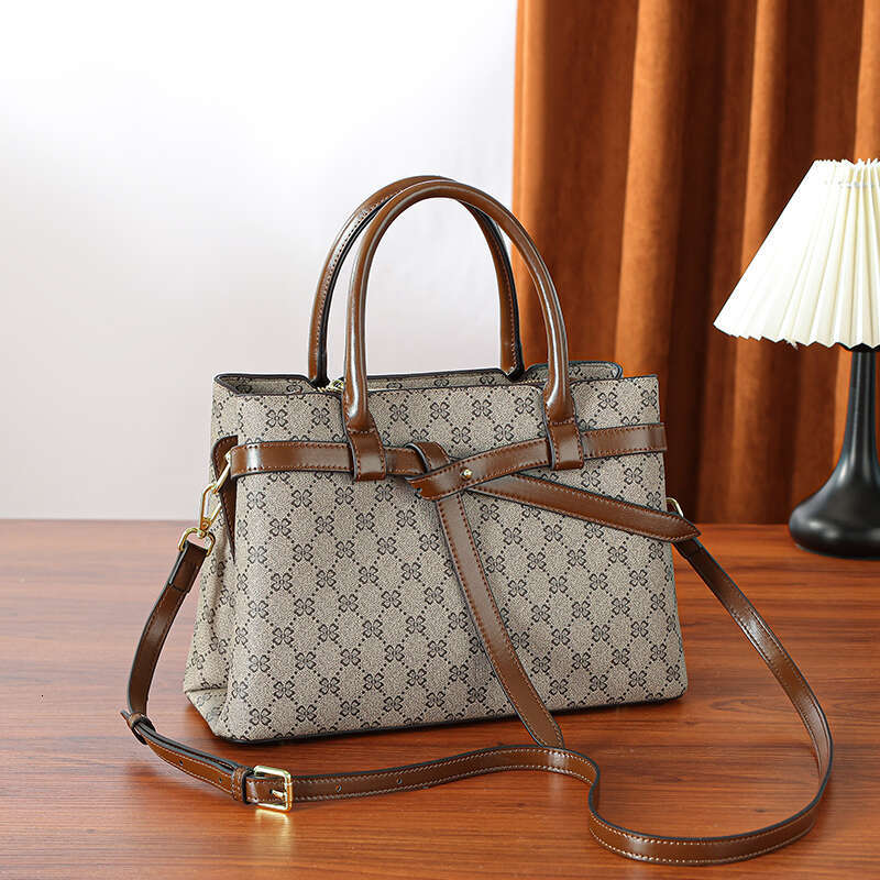 MKF Luxury Designer Bags Women Handbags Shoulder Bags Flower Hobos Fashion Composite Lady Beach Clutch Tote Woman Cross Body Bag Purse Wallets DustBag