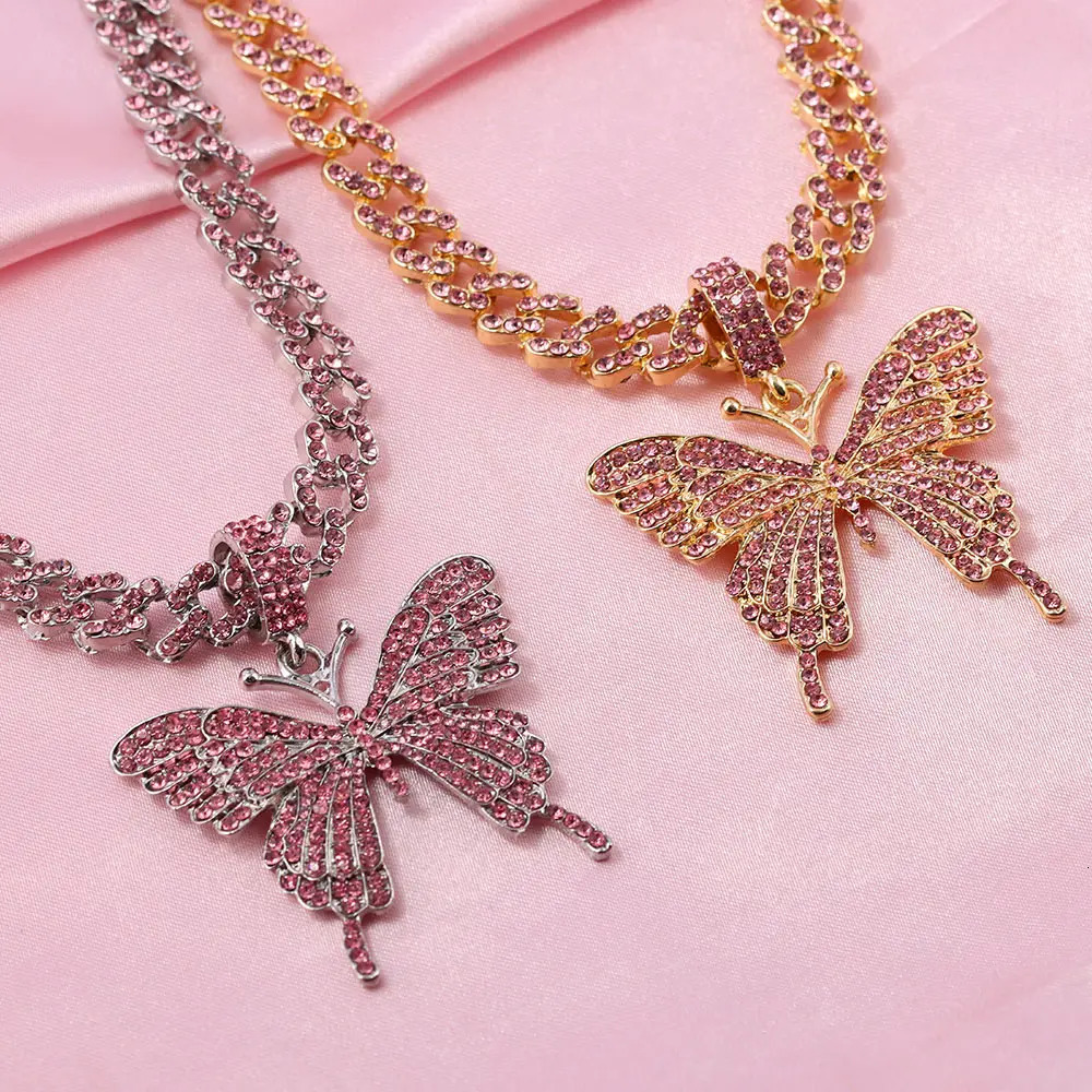 Fashion Bling Rhinestone Big Butterfly Pendant Necklace for Women Pink Blue Crystal Cuban Chain Necklace Rapper Rock Jewelry 250815