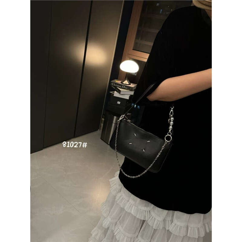 Cowhide Mahjong Underarm for Women High-End Niche Design Chain Exquisite Crossbody Small Genuine Leather Bag designer bag B5