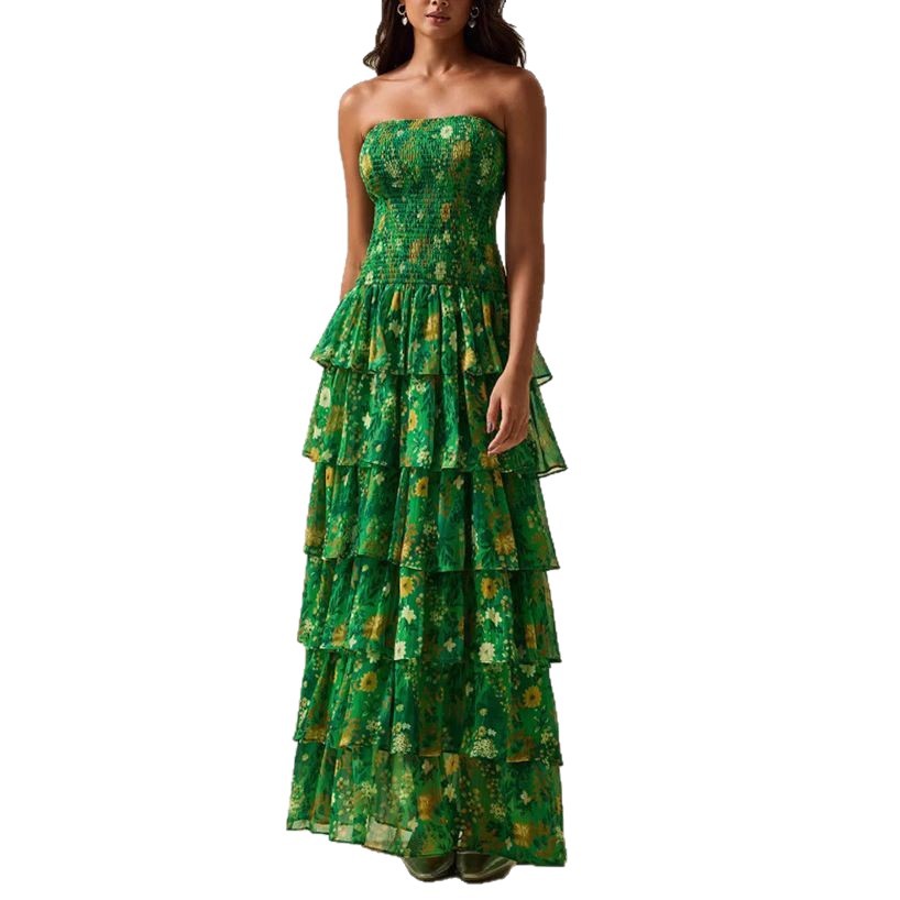 Wearing a strapless long dress and a lotus leaf skirt for spring, a new French style high-end chiffon dress