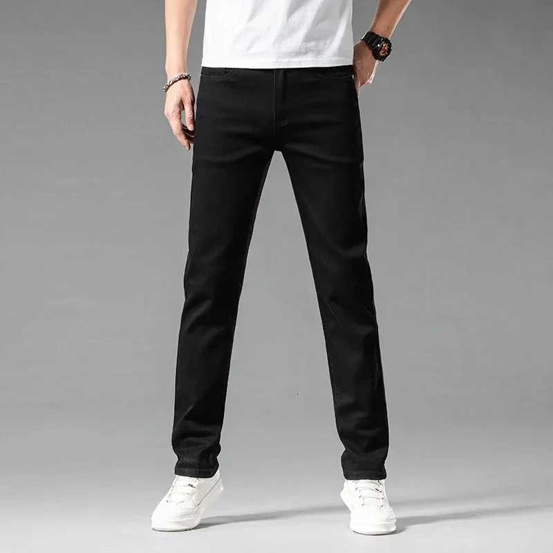 2024 New In Quality Business Cotton Stretch Denim Pants Brand Trousers Classic Style Summer Mens Slim Fit White Black Jeans W250819