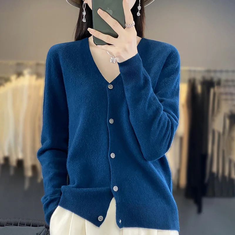 100 Merino Wool Knitted Vneck Sweater Womens Top Loose Korean Version Fashionable Versatile Autumn And Winter Cashmere 250819