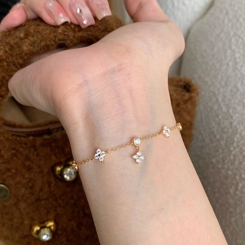 French Style High-End Leaf Clover Sparkling Zircon Bracelet 2025 Summer New Non-Fading Versatile Women's Jewelry