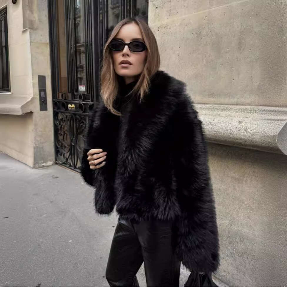 New Street Fashion Short Fox Fur Coat Women Autumn Winter Thick Fluffy Faux Fur Coat High Quality Brand Plush Women's Jacket