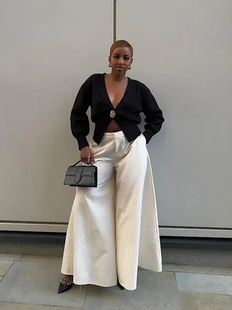 TRAF Womens Knitted Cardigan Jacket Fashion High Street Alien Button Trimmed ner Warm Sweater Style Chic Womenswear 250819