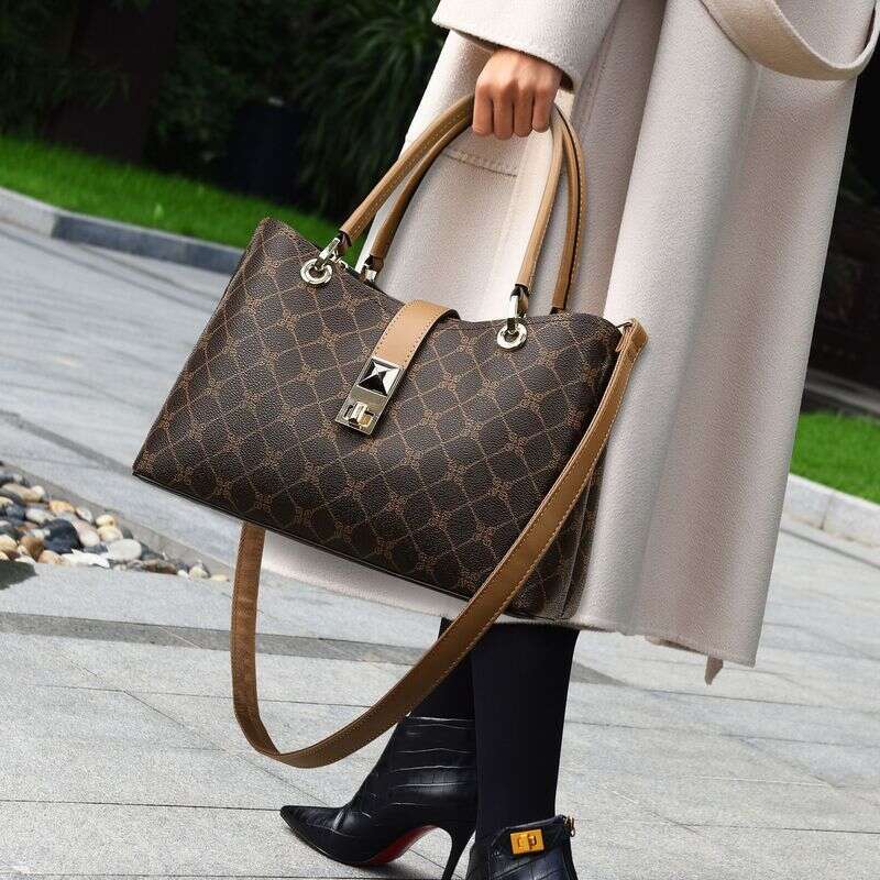 Women's handbag, fashionable printed contrasting women's large capacity commuting bag, can be single shoulder