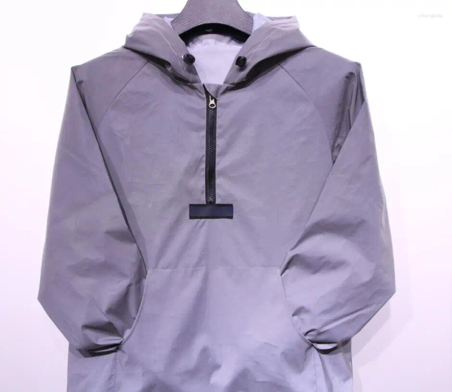 Men's Jackets Outdoor Casual Sport Reflective Hooded Pullover Jacket Men Women Techwear Style Hip Hop Punk Outerwear