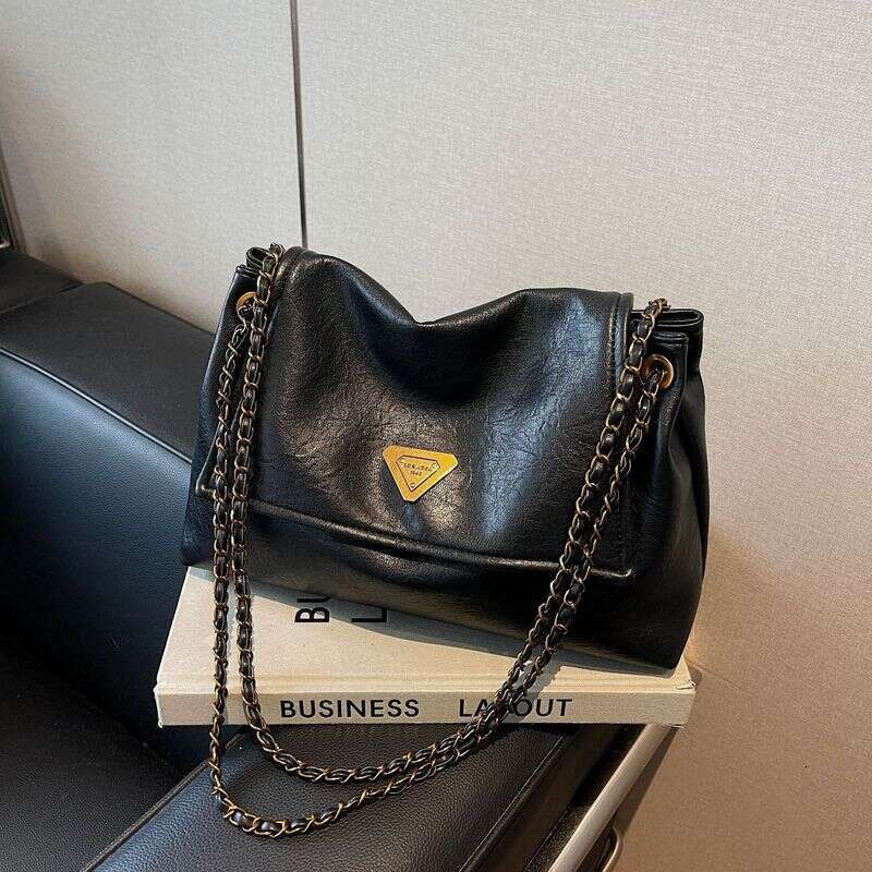 High End Large Capacity For Women 2024 New Casual Chain Shoulder Armpit Bag, Trendy And Versatile Crossbody Bag