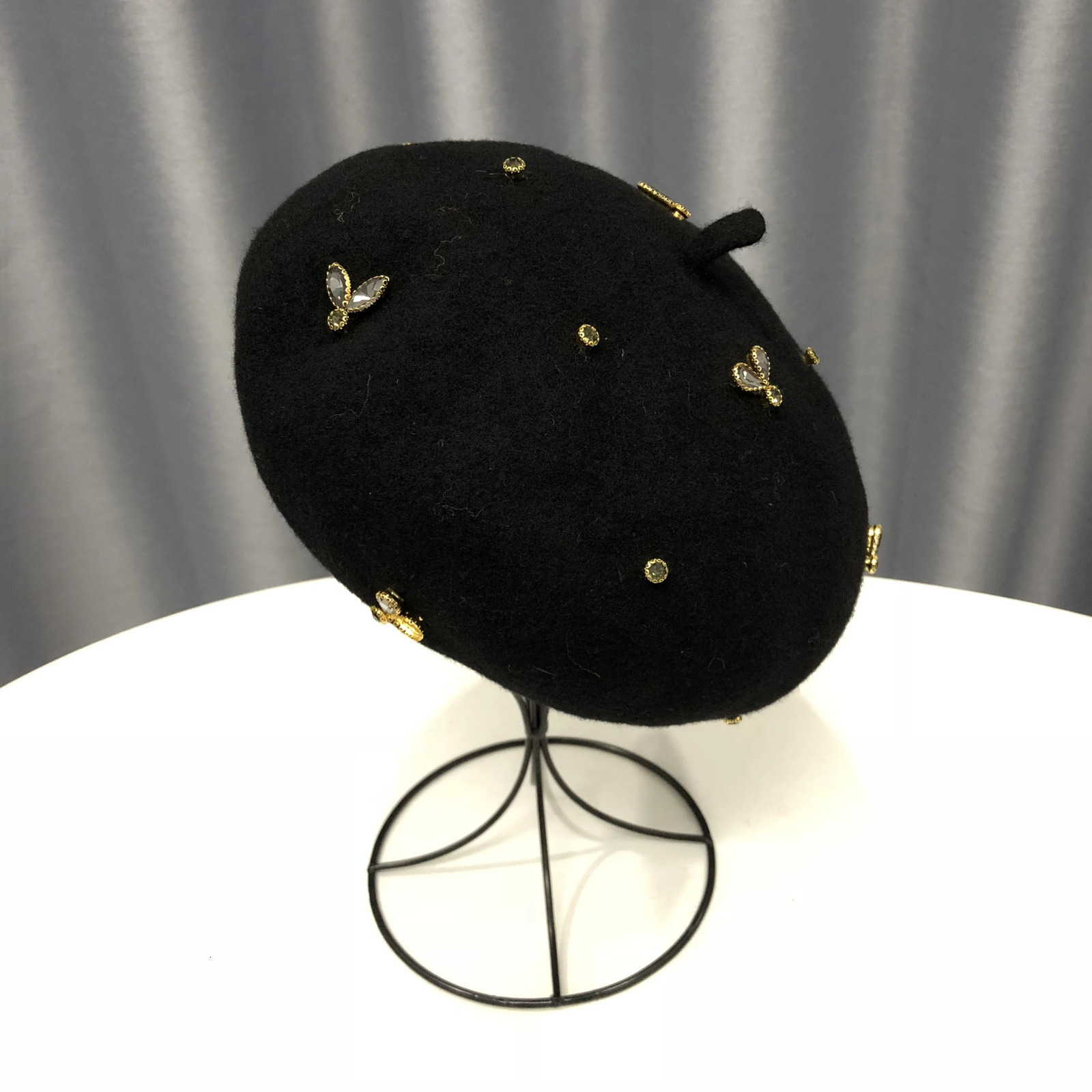 VISROVER winter wool beret with crystal bee female wool cap winter autumn spring hat solid color top quality Women Boina 250819