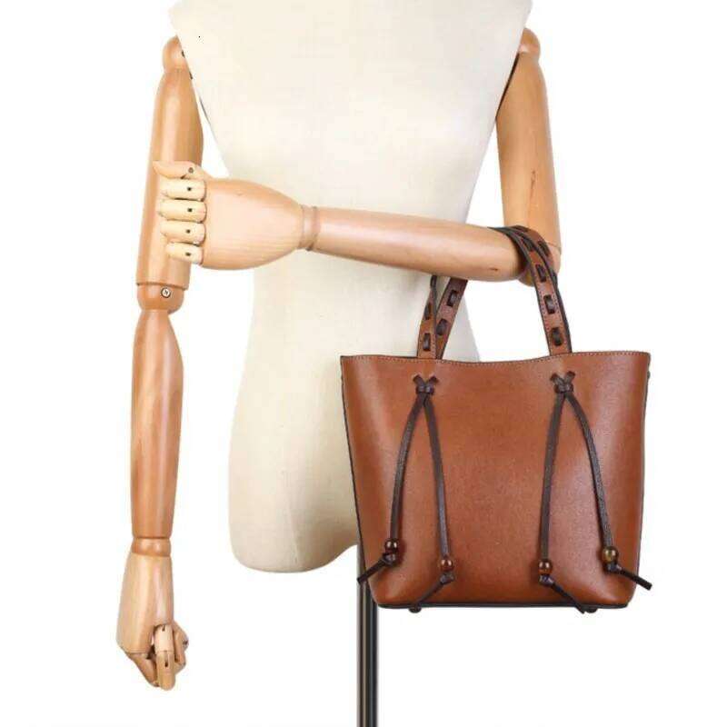 Johnature Vintage Genuine Leather High Quality Women S Bag New Woven Handbag Commuting Shoulder Crossbody Bags