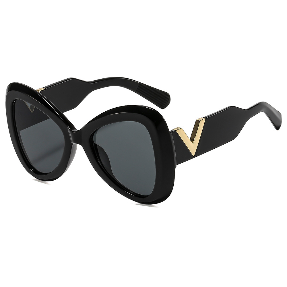 2025 V Square Fashion Sunglasses for Women Trend Forward UV 400 Street Shades European Style Slim Frame Sunglasses