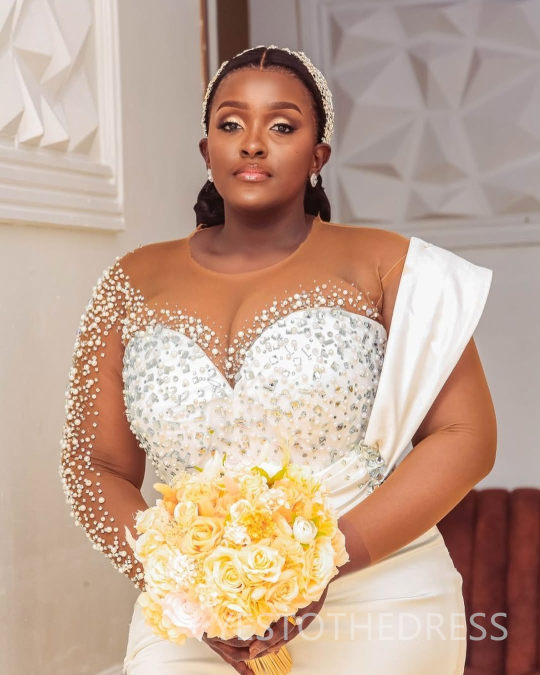 Plus Size Ivory Aso Ebi African Wedding Dress Bridal Gown For Bride Mermaid Wedding Gowns Sheer Neck Long Sleeves Beaded Rhinestones Bridal Dress D613
