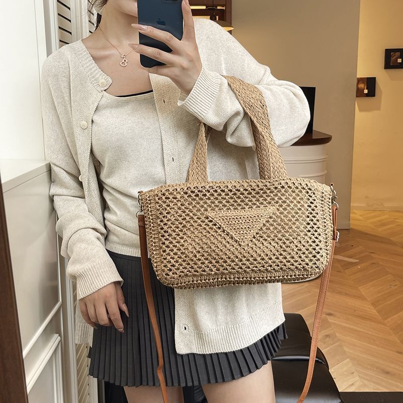 Large Capacity Hollow 2025 New Casual Commuting High-end Straw Single Shoulder Crossbody Travel Woven Bag Beach 7e4