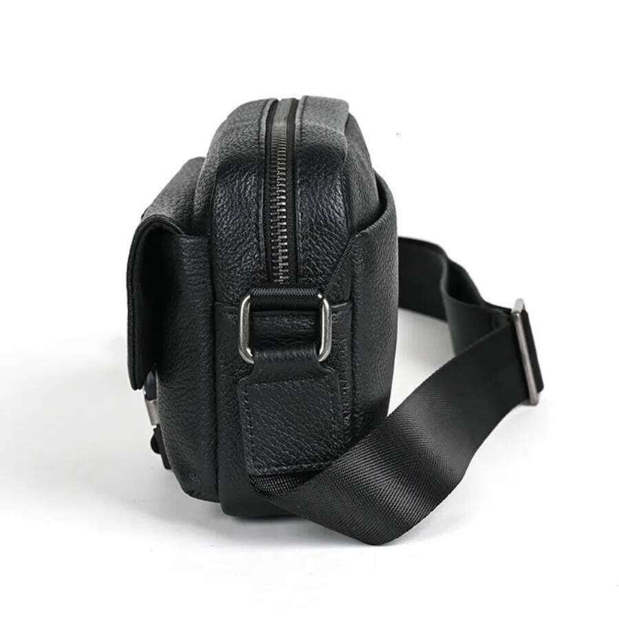 Fashion Genuine Men Women Messenger Bag Real Cow Leather Small Shoulder Crossbody Bags MINI Tablet Hasp Handbag