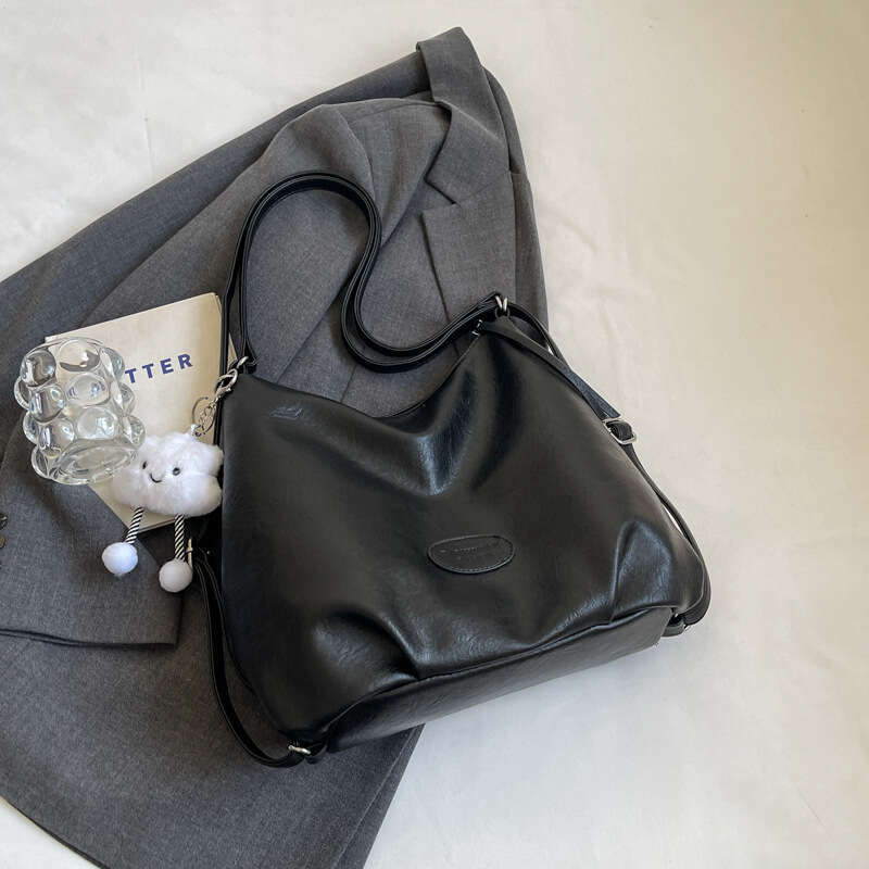 Large Capacity Commuter Bags for Women 2025 New Autumn Fashion Designer Single Shoulder Korean Niche Versatile Tote Bag