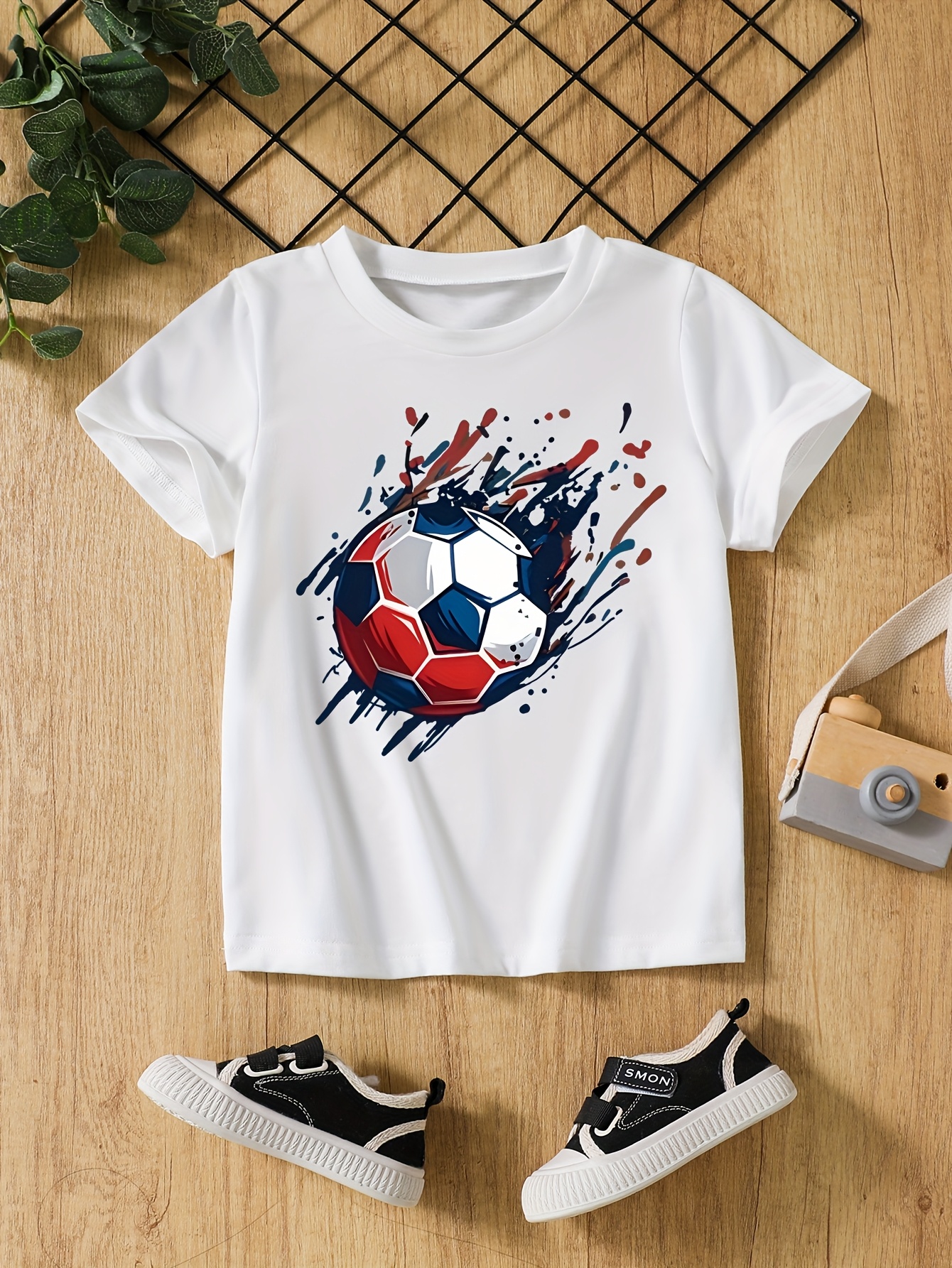 T-shirts Kids Boys Sports Tee Set: Three-Pack Short-Sleeve Shirts for Basketball & Football with Moisture-Wicking Fabric