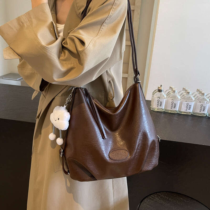 Large Capacity Commuter for Women 2025 New Autumn Fashion Single Shoulder Korean Niche Versatile Tote Bag